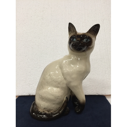 733 - A LARGE BESWICK SIAMESE CAT HEIGHT 23.5CM