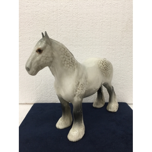 738 - A VINTAGE BESWICK DAPPLE GREY SHIRE MARE HORSE WITH YELLOW PLAITED MANE IN GLOSS - 21.5CM FROM FOOT ... 