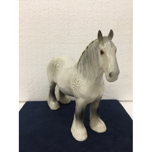 738 - A VINTAGE BESWICK DAPPLE GREY SHIRE MARE HORSE WITH YELLOW PLAITED MANE IN GLOSS - 21.5CM FROM FOOT ... 