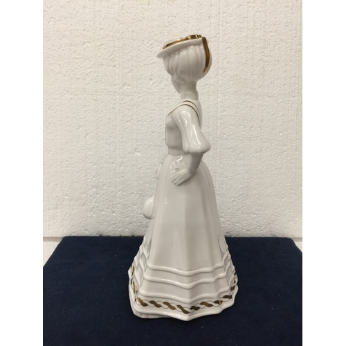 762 - A SPODE FIGURINE 