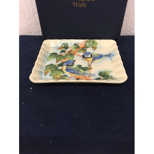 771 - AN OLD TUPTON WARE BOXED DISH FEATURING BIRDS IN A TREE WITH LEAVES - HAND PAINTED - 15 X 11.5 CM