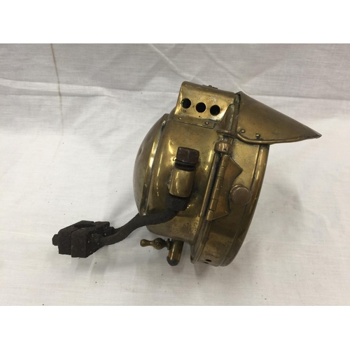 12 - A WILLOCO-BOTTIN BRUXELLES BREVETE PATENT NO 21048/19 BRASS PRE WW1 HEADLAMP