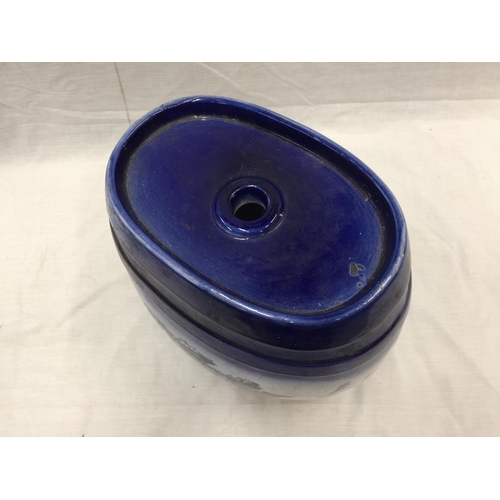 23 - A BLUE AND WHITE PATTERN CERAMIC DISPENSER BARREL H: 31CM