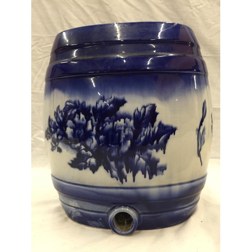 23 - A BLUE AND WHITE PATTERN CERAMIC DISPENSER BARREL H: 31CM