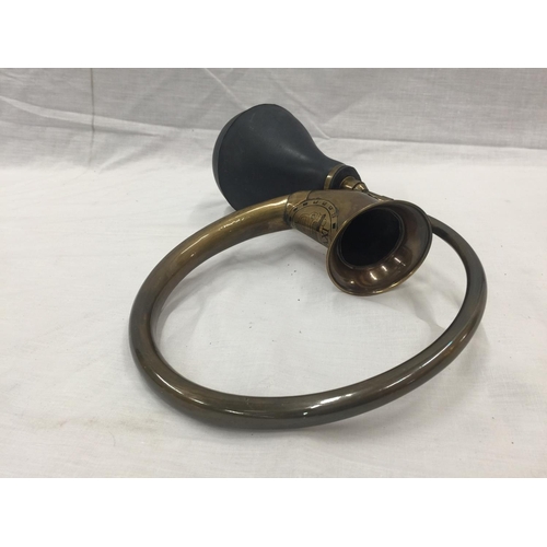 9 - A WORKING BRASS TAXI HORN