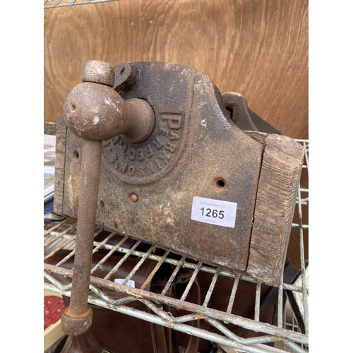 1265 - A VINTAGE PARKINSONS BENCH VICE