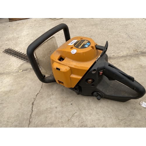 1328 - A MCCULLOCH GLADIATOR 550 PETROL HEDGE TRIMMER