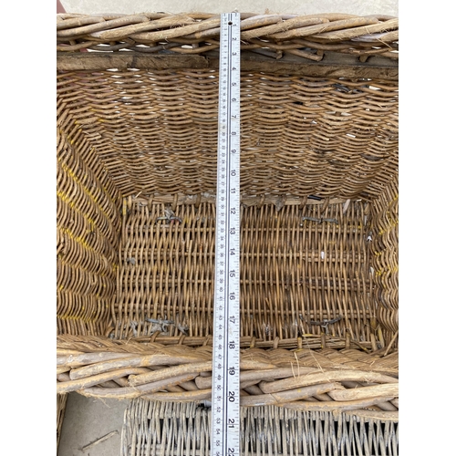 1343 - AN ASSORTMENT OF LARGE WICKER BASKETS TO INCLUDE A LARGE LOG BASKET ETC