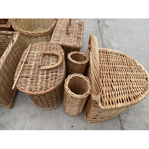 1346 - AN ASSORTMENT OF VARIOUS WICKER BASKETS