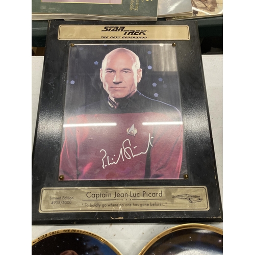 293 - SEVEN STAR TREK 25TH ANNIVERSARY COLLECTION PLATES PLUS A LIMITED EDITION 4938/5000 PRINT OF CAPTAIN... 