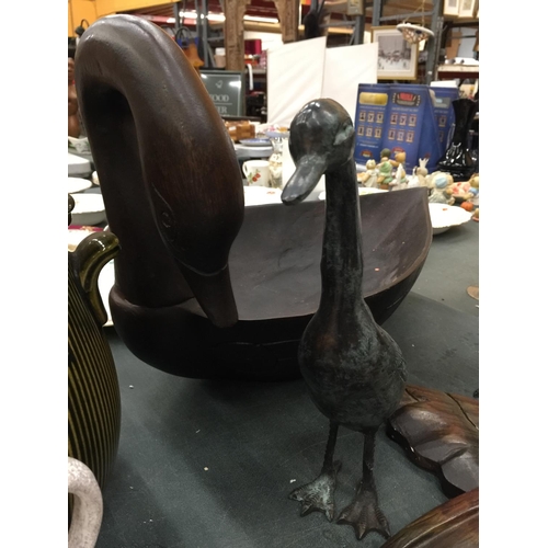 220 - A LARGE HAND CARVED WOODEN BOWL IN THE SHAPE OF A SWAN, TWO METAL GEESE PLUS THREE FLYING MALLARD WA... 