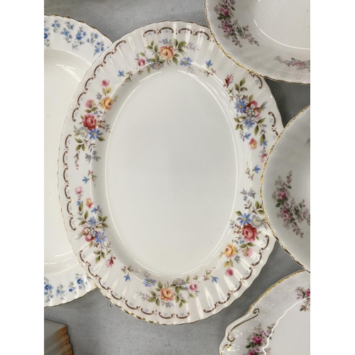 225 - A ROYAL ALBERT 'LAVENDER ROSE' SERVING PLATE, SANDWICH PLATE AND SERVING BOWLS, PLUS A 'JUBILEE ROSE... 