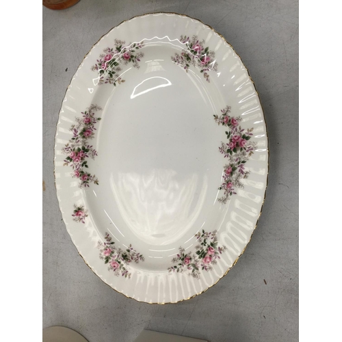 225 - A ROYAL ALBERT 'LAVENDER ROSE' SERVING PLATE, SANDWICH PLATE AND SERVING BOWLS, PLUS A 'JUBILEE ROSE... 