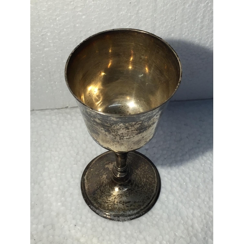 657 - A SOLID SILVER LONDON HALLMARKED GOBLET WEIGHT 206 GRAMS