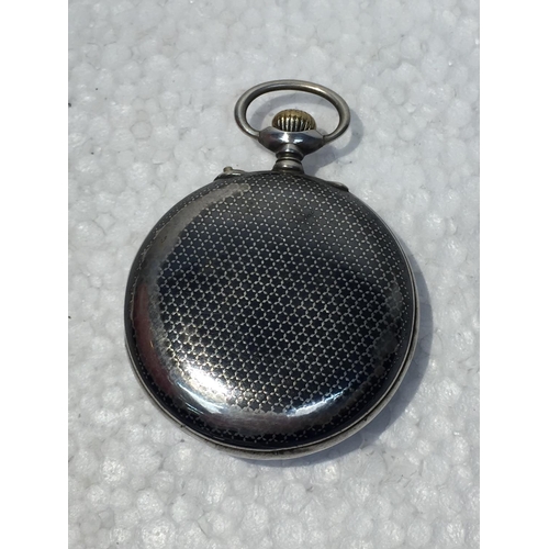 664 - A GENTS POCKET WATCH