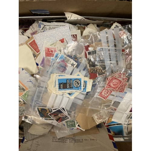 369 - A BOX OF MIXED STAMPS TO INCLUDE VINTAGE BRITISH, FOREIGN AND FIRST DAY COVERS