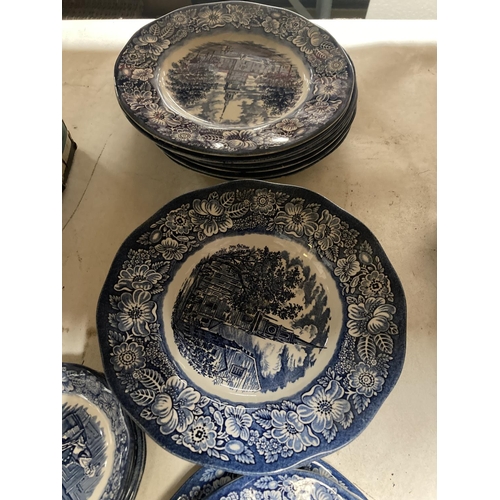 371 - A QUANTITY OF BLUE AND WHITE 'LIBERTY BLUE' CERAMIC PLATES AND BOWLS