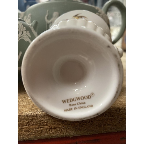 378 - A QUANTITY OF WEDGWOOD TO INCLUDE GREEN JASPERWARE, BLUE JASPERWARE, PLUS WEDGWOOD CHINA ITEMS - SOM... 