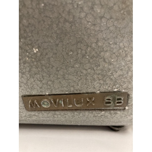 392 - A VINTAGE MOVILUX 8B ZEISS IKON PROJECTOR