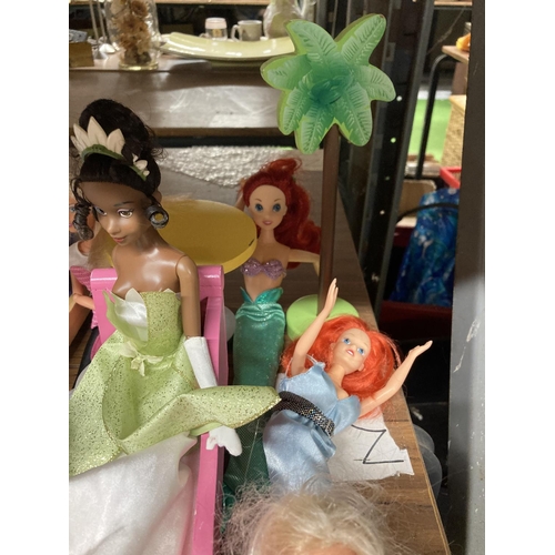 836 - A QUANTITY OF DOLLS AND ACCESORIES TO INCLUDE DISNEY