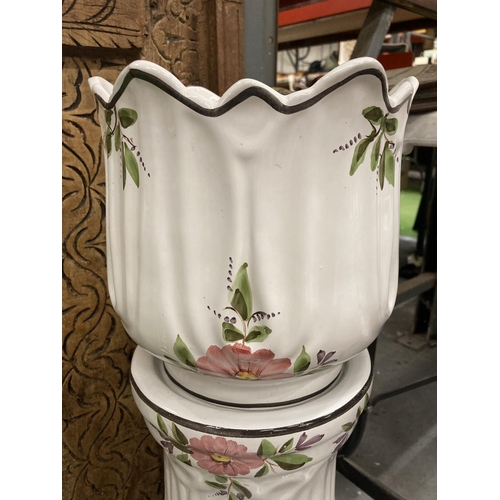 876 - A CERAMIC JARDINIERE AND STAND HEIGHT 73CM