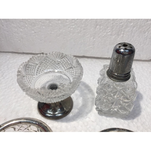 687 - TWO CUT GLASS HALLMARKED BIRMINGHAM SILVER RIMMED SALTS PLUS A CUT GLASS MUSTARD DISH AND CRUET WITH... 