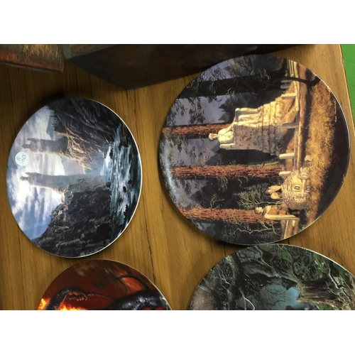 914 - SIX DANBURY MINT 'LORD OF THE RINGS' COLLECTORS PLATES