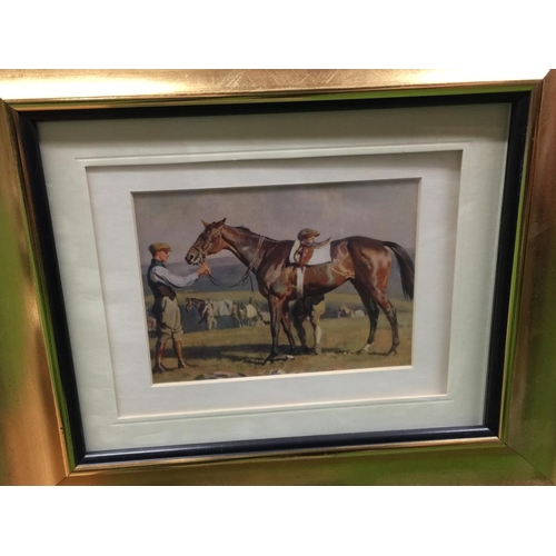 915 - A FRAMED HORSE RACING PRINT BY ALWYN CRAWSHAW PLUS A PRINT OF A VINTAGE JOCKEY AND HORSE