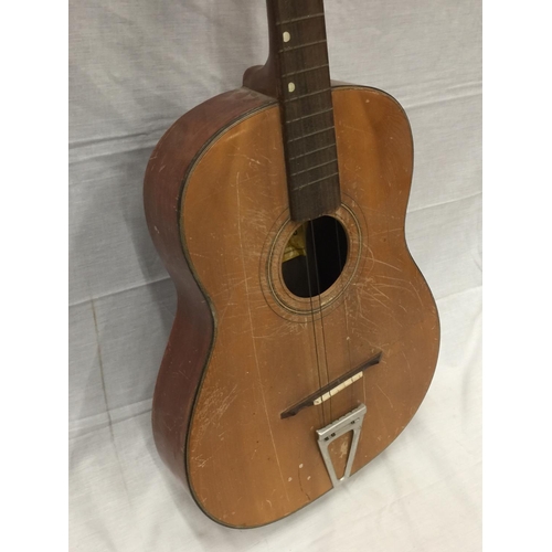 936 - AN ITALIAN VINTAGE ACOUSTIC GUITAR WITH INTERNAL LABEL FRATELLI INDELICATO A/F