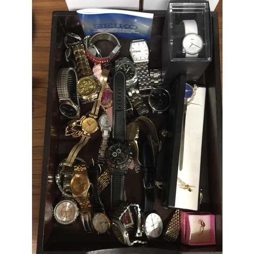 917 - A QUANTITY OF WRISTWATCHES TO INCLUDE ACCURIST, SEKONDA, CITIZEN, CASIO, ETC