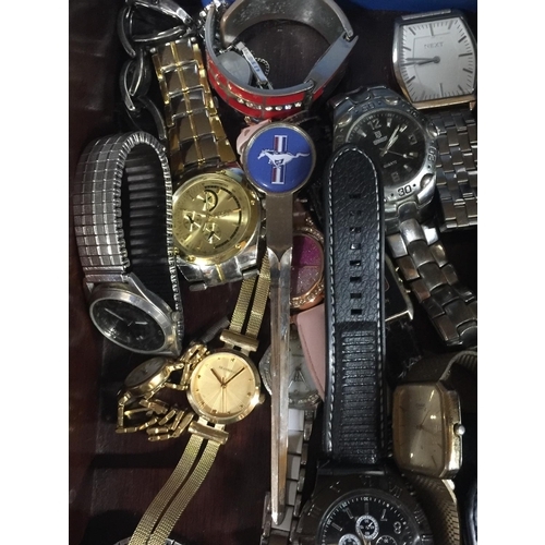 917 - A QUANTITY OF WRISTWATCHES TO INCLUDE ACCURIST, SEKONDA, CITIZEN, CASIO, ETC