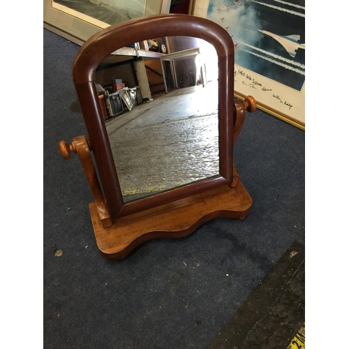 355 - A MAHOGANY FRAMED TOILET MIRROR HEIGHT 43CM, WIDTH 35.5CM