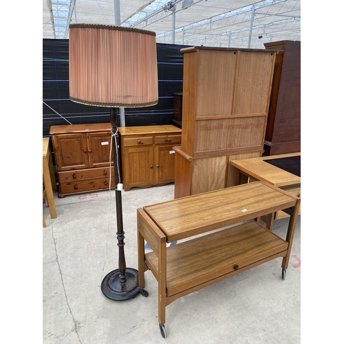 2684 - A 1970'S FOLD-OVER TROLLEY, TABLE, STANDARD LAMP AND LLOYD LOOM STYLE CHAIR