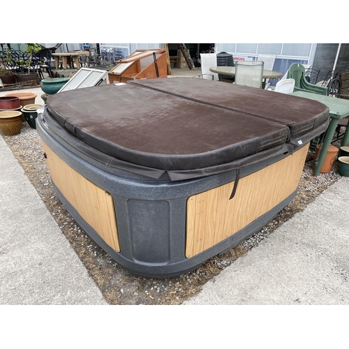 124 - A DAVEY SPA POWER HOT TUB BELIEVED WORKING BUT NO WARRANTY NO VAT