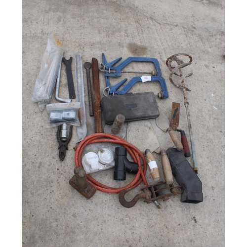 100 - ASSORTED TOOLS  NO VAT