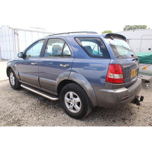 153 - KIA SORENTO 4 X 4 YG55 SWP 2005 5 DOOR DIESEL 168000 MILES MOT MAY 2023 NO VAT WHILST ALL DESCRIPTIO... 