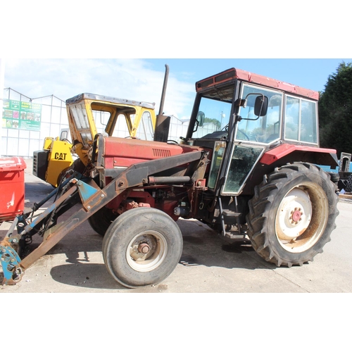 172 - INTERNATIONAL 584 TRACTOR NVO 133W & POWER LOADER WITH V5  N0  VAT