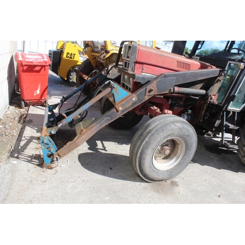 172 - INTERNATIONAL 584 TRACTOR NVO 133W & POWER LOADER WITH V5  N0  VAT