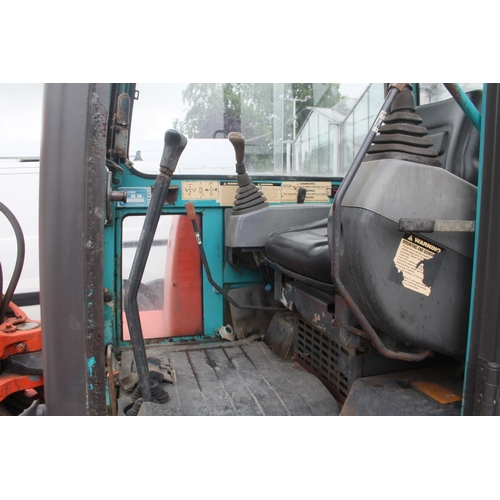 171 - A KUBOTA KX161-2 EXCAVATOR (NO VAT ) WITH TWO NEARLY NEW  BUCKETS 2002 SERIAL NUMBER K-040-1019 FULL... 