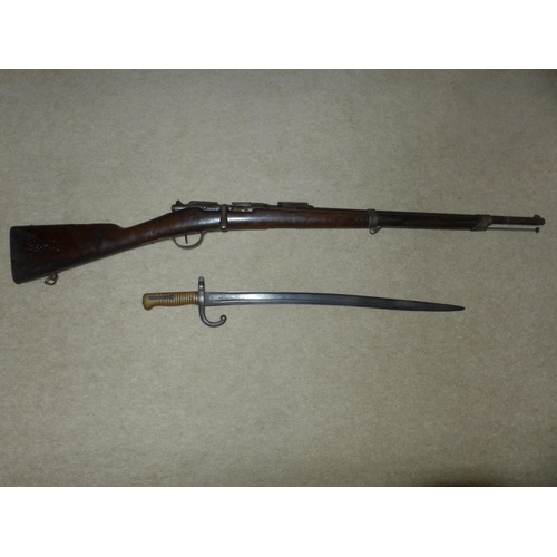 406 - A FRENCH OBSOLETE CALIBRE CHASSEPOT RIFLE DATED 1876 AND BAYONET, 64CM BARREL, LACKING NEEDLE