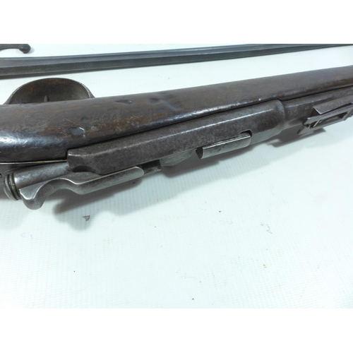 406 - A FRENCH OBSOLETE CALIBRE CHASSEPOT RIFLE DATED 1876 AND BAYONET, 64CM BARREL, LACKING NEEDLE