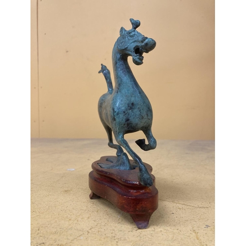 62 - VINTAGE MID CENTURY ASIAN BRONZED VERDIGRIS HORSE SCULPTURE, HAN DYNASTY FLYING HORSE - HEIGHT 19CM,... 