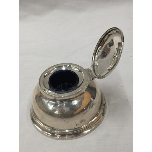 18A - A BIRMINGHAM HALLMARKED SILVER INKWELL GROSS WEIGHT: 693 GRAMS