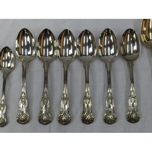 4 - A LARGE COLLECTION OF VICTORIAN LONDON HALLMARKED SILVER SPOONS WITH DECORATIVE HANDLES TO INCLUDE S... 