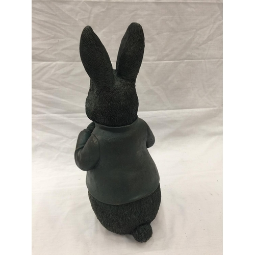 43 - A HEAVY PETER RABBIT GARDEN ORNAMENT H: 42CM