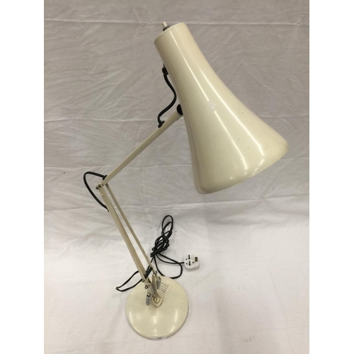 53 - A LARGE VINTAGE ANGLE POISE LAMP H: 66CM