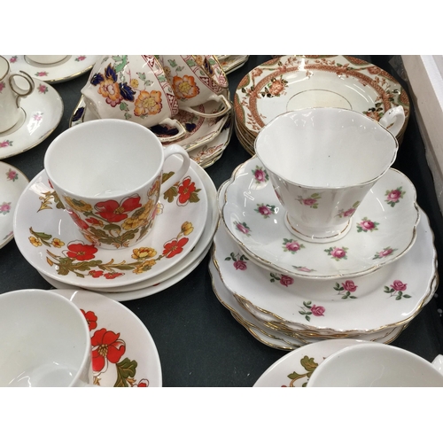 211 - A LARGE QUANTITY OF VINTAGE CHINA AND PORCELAIN CUPS AND SAUCERS TO INCLUDE ROYAL DOULTON, ALFRED ME... 