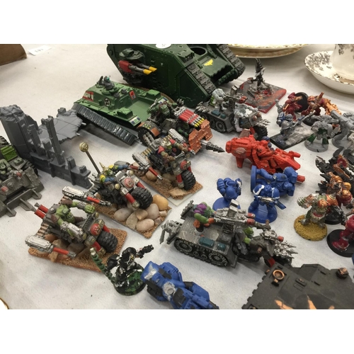 151 - A LARGE COLLECTION OF WARHAMMER FIGURES AND VEHICLES