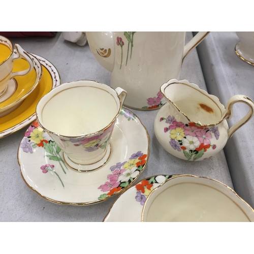 153 - A VINTAGE NEW CHELSEA, STAFFORDSHIRE, 'NOSEGAY' PART COFFEE SET TO INCLUDE COFFEE POT, CREAM JUG, DE... 