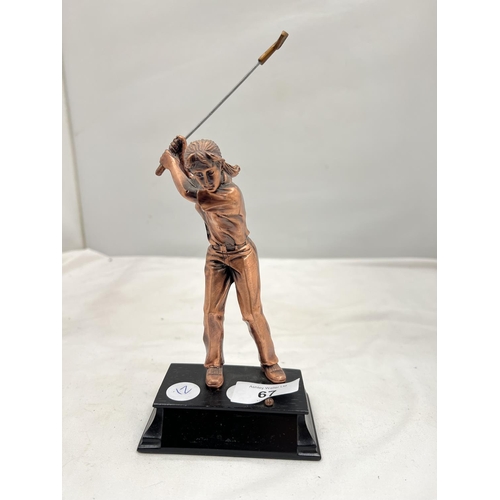 67 - A LADY GOLFER TROPHY ON A WOODEN PLINTH HEIGHT 16.5CM